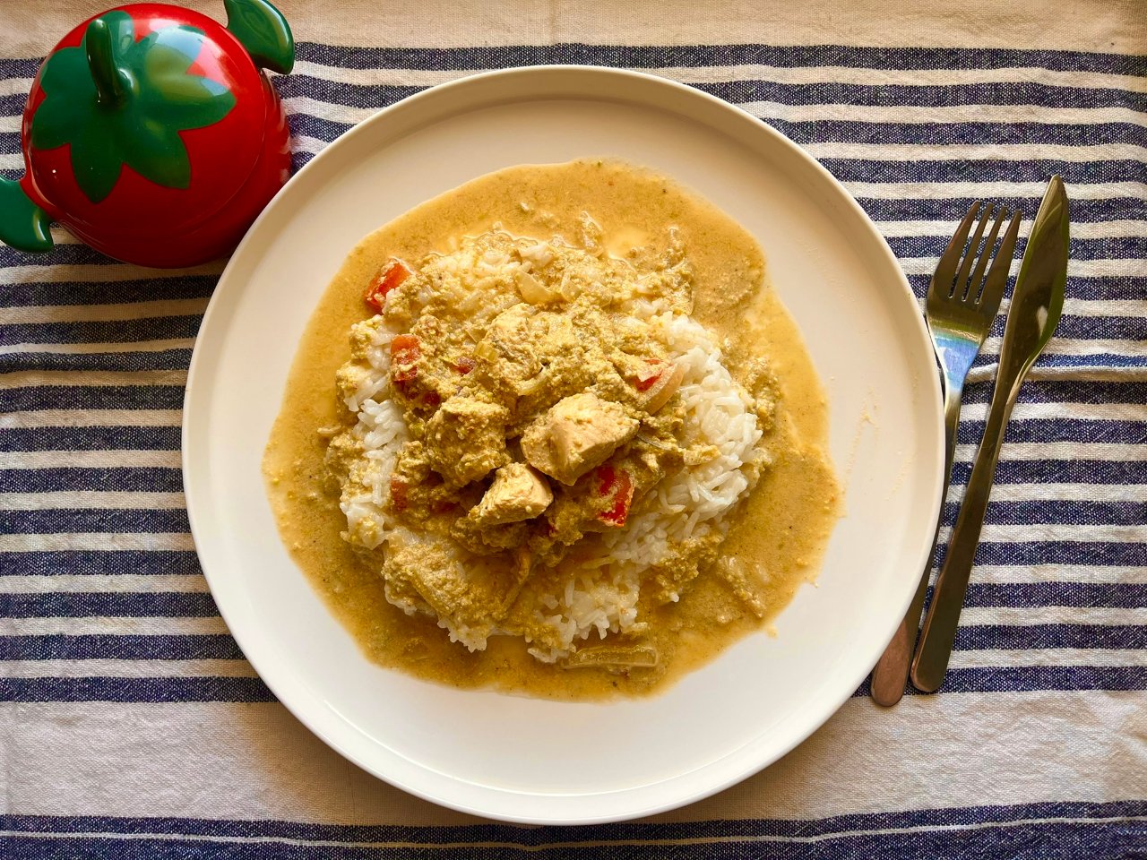 Curry de poulet pistaches et noix de coco